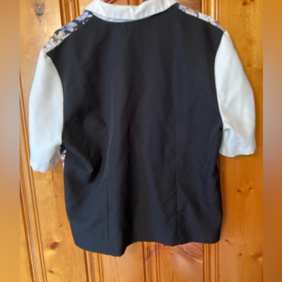 Size medium women’s (Good Times) dress top 4 buttons - Picture 2 of 4